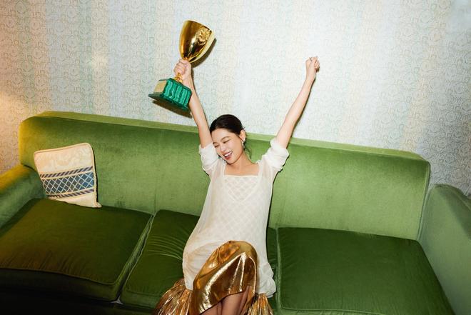 从打工妹到香奈儿大使辛芷蕾珠宝进阶史不朽情缘首页中国第三位威